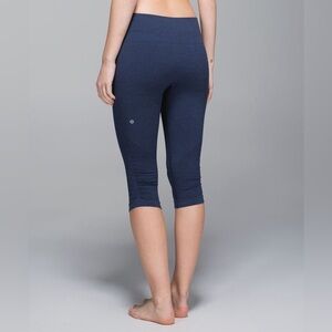 Lululemon In The Flow Crop II Leggings Heathered Deep Navy Size 6
